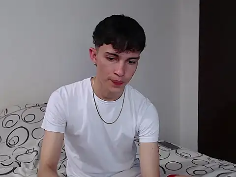 john vichenso online show from April 21, 8:44 pm