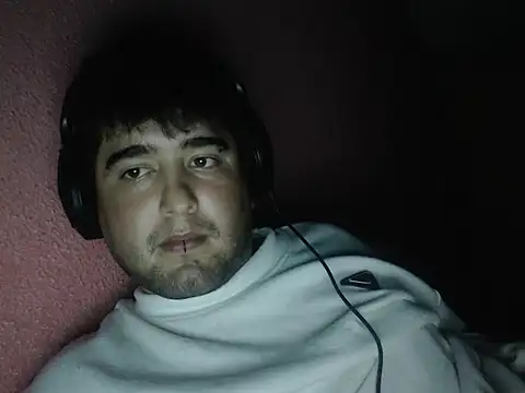 Snapshot of marccarter420s chatting on December 14, 12:27 am marccarter420s online show from December 14, 12:27 am