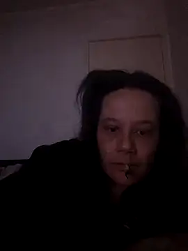 zeousseelphie online show from March 28, 9:09 am