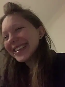 Snapshot of VesnaCrystal chatting on December 14, 7:07 pm VesnaCrystal online show from December 14, 7:07 pm