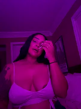 Snapshot of Sexilexiprincess chatting on September 22, 2:57 am Sexilexiprincess online show from September 22, 2:57 am