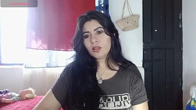 Luna Indiaa online show from September 18, 2:08 pm
