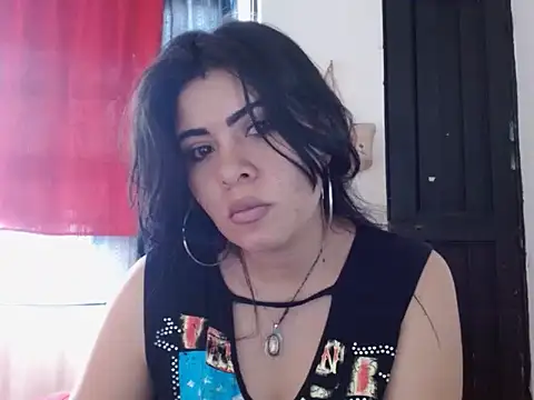 Luna Indiaa online show from October 6, 2:36 pm