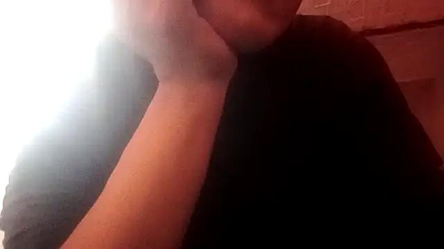 Snapshot of Hay-Viene-El-Huyy chatting on January 19, 1:09 am Hay-Viene-El-Huyy online show from January 19, 1:09 am