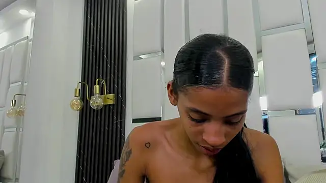 sarah ashbourne online show from January 17, 2:44 pm