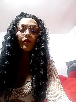 Snapshot of Lady_16 chatting on October 16, 10:33 pm Lady 16 online show from October 16, 10:33 pm