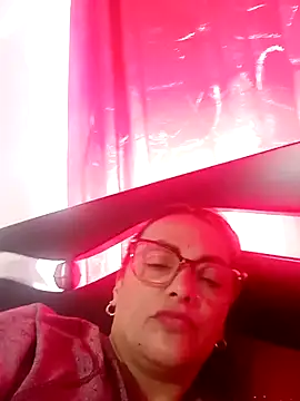 Snapshot of Lady_16 chatting on November 22, 3:00 pm Lady 16 online show from November 22, 3:00 pm