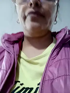 Snapshot of Lady_16 chatting on November 28, 2:03 am Lady 16 online show from November 28, 2:03 am