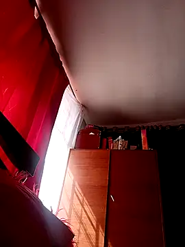 Snapshot of Lady_16 chatting on December 14, 2:44 pm Lady 16 online show from December 14, 2:44 pm