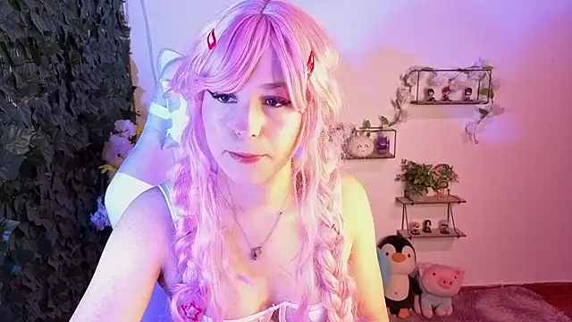 Eymmy 24 online show from June 1, 1:40 am