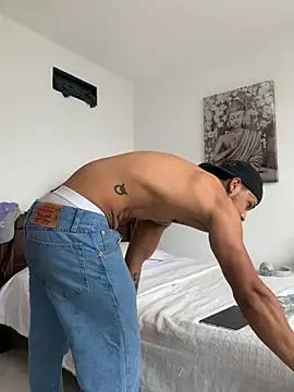 Snapshot of DeimonOficial chatting on November 14, 3:44 pm DeimonOficial online show from November 14, 3:44 pm