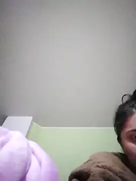 TifanyAmazinng online show from December 19, 2:40 am