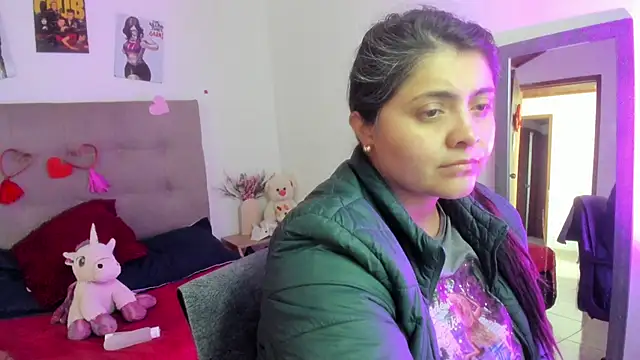 TifanyAmazinng online show from February 19, 12:34 pm