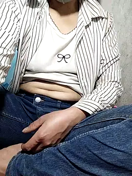 PhamPm70 online show from March 23, 5:44 am