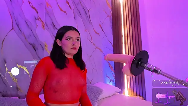 Snapshot of alicecute77 chatting on November 6, 2:23 am alicecute77 online show from November 6, 2:23 am