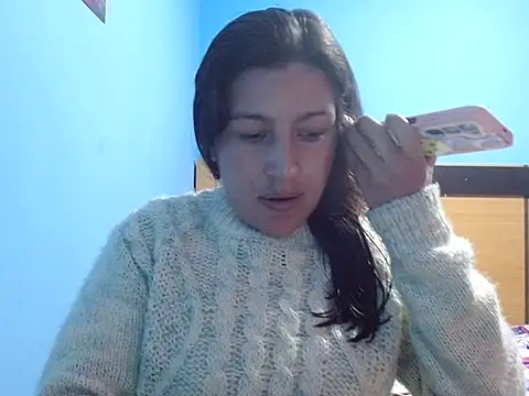 SarahFriendly online show from April 14, 4:35 pm