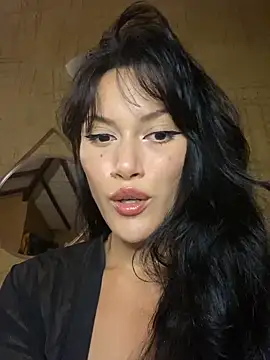 jepetitoiseau online show from October 4, 9:35 pm