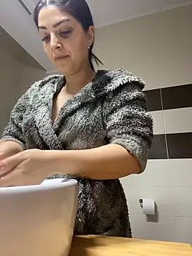 Lexi Storm online show from February 19, 6:09 am