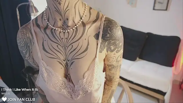 janne maybe online show from November 26, 3:02 pm