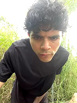 Snapshot of Axel-Mejia chatting on October 15, 7:58 pm Axel-Mejia online show from October 15, 7:58 pm