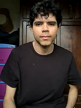 Snapshot of Axel-Mejia chatting on October 26, 9:42 pm Axel-Mejia online show from October 26, 9:42 pm