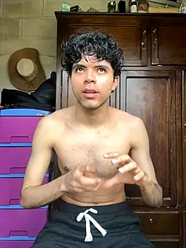 Snapshot of Axel-Mejia chatting on November 3, 7:15 pm Axel-Mejia online show from November 3, 7:15 pm