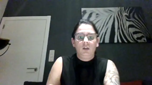 Snapshot of hottyFcup chatting on November 17, 6:03 pm hottyFcup online show from November 17, 6:03 pm