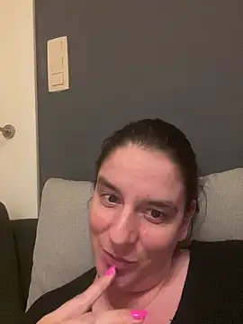 hottyFcup online show from March 18, 8:34 pm