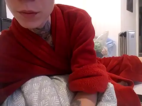 HoneySquirrel online show from October 24, 9:44 pm