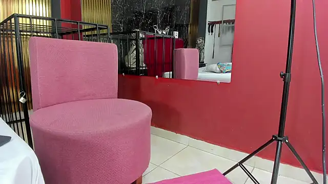 VanessaHard as online show from April 6, 4:46 am