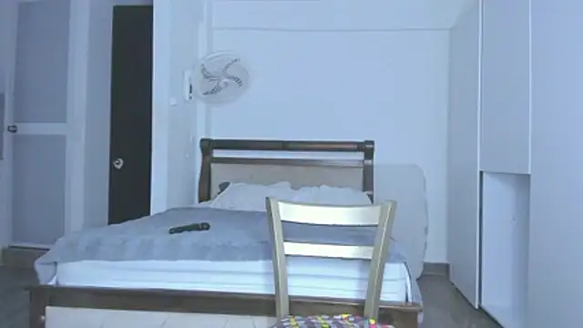 Snapshot of Jump_rabbit chatting on February 25, 6:12 am Jump rabbit online show from February 25, 6:12 am