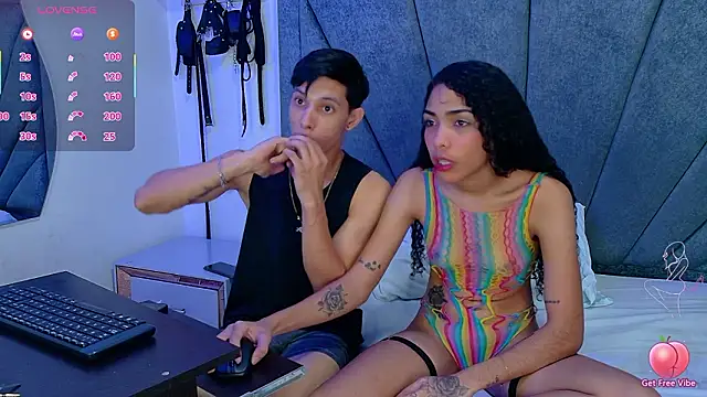 ZafiroAndFlynn online show from March 18, 3:09 am