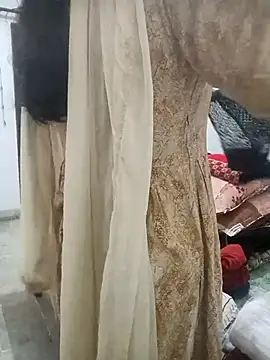 Snapshot of Anamika-singhania chatting on November 11, 9:53 am Anamika-singhania online show from November 11, 9:53 am