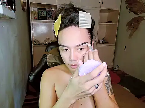 YourNikkieXxx online show from October 30, 7:21 am