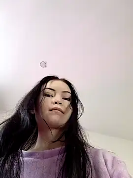 DragonFoxie online show from February 13, 7:48 am