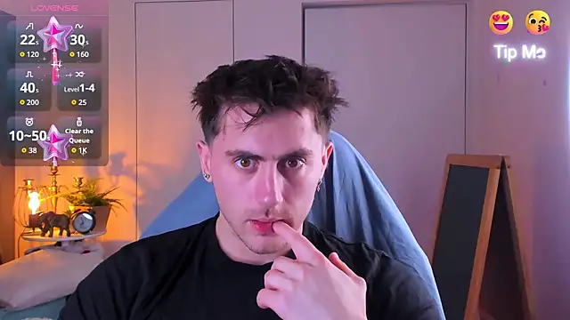 Oscar Miller  online show from November 14, 9:24 pm