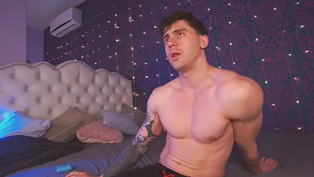 Oscar Miller  online show from November 27, 9:17 pm