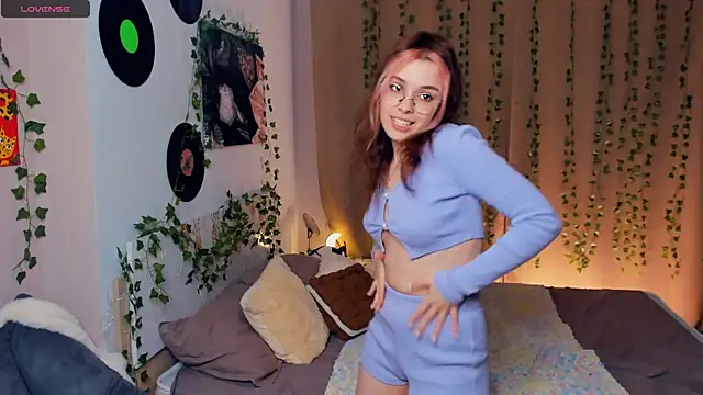 VedaSchulz online show from January 15, 6:44 pm