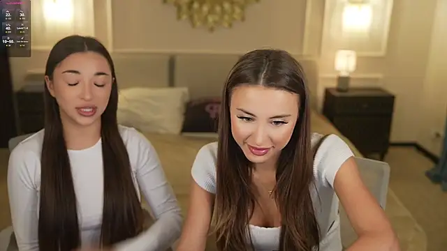 Snapshot of Luna_secretgirl chatting on November 11, 8:25 am Luna secretgirl online show from November 11, 8:25 am