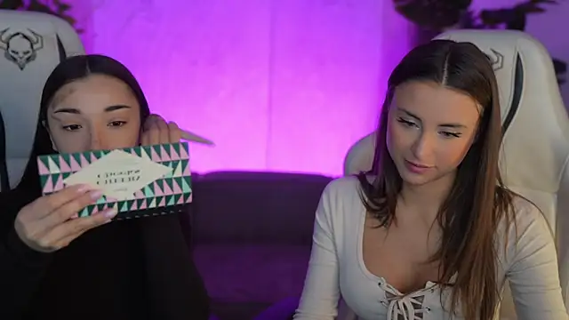 Luna secretgirl online show from December 18, 7:58 am