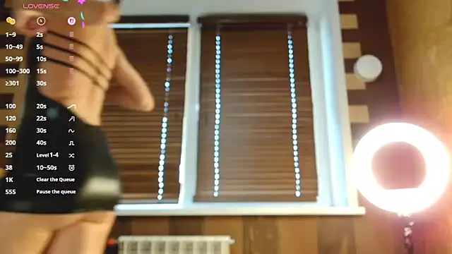 Snapshot of MaryOne__ chatting on October 5, 6:45 am MaryOne online show from October 5, 6:45 am