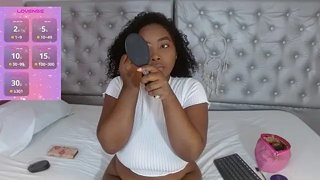 angiellam online show from October 19, 1:56 pm