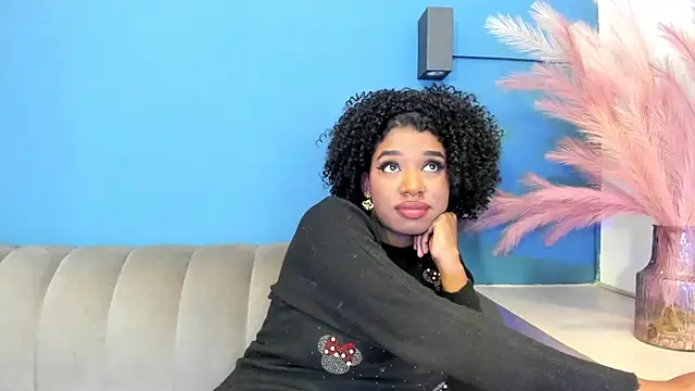 KendraChavez  online show from March 29, 8:20 pm