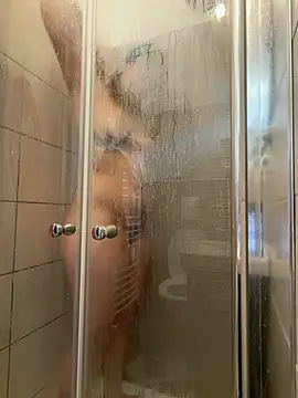 Snapshot of DreamThickCouple chatting on July 7, 1:59 pm DreamThickCouple online show from July 7, 1:59 pm