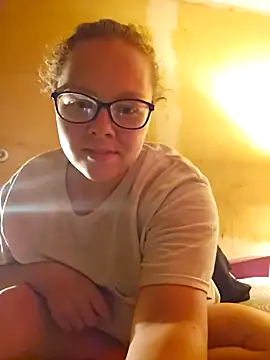 Snapshot of countrymomma chatting on September 19, 9:15 pm countrymomma online show from September 19, 9:15 pm