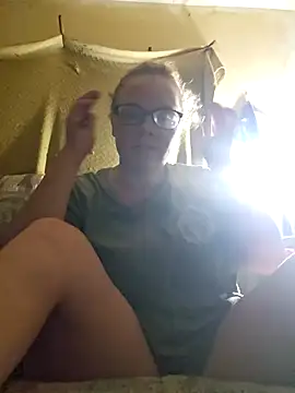 Snapshot of countrymomma chatting on October 17, 8:39 am countrymomma online show from October 17, 8:39 am