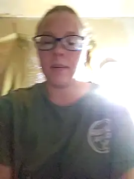 Snapshot of countrymomma chatting on November 11, 9:48 pm countrymomma online show from November 11, 9:48 pm