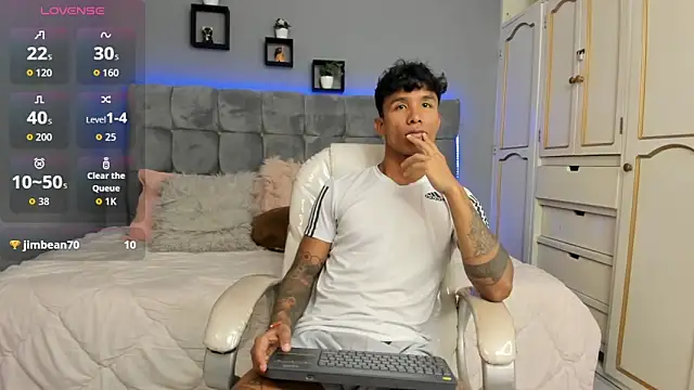Frank98  online show from September 22, 7:49 pm