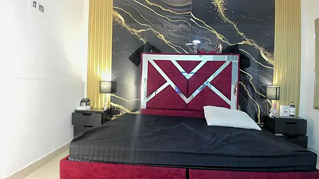 Snapshot of VioletRose_as chatting on November 9, 7:56 pm VioletRose as online show from November 9, 7:56 pm