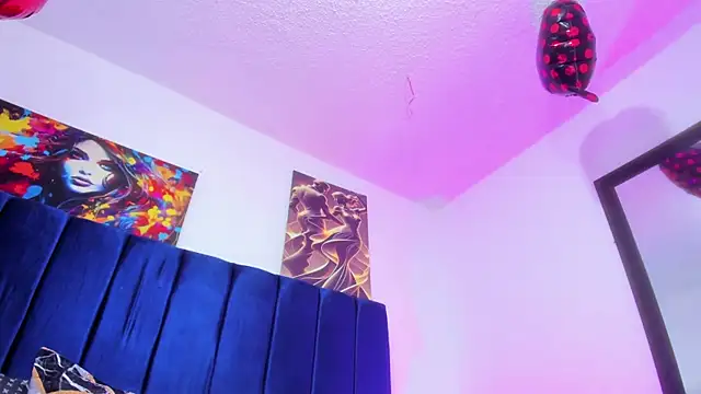 Snapshot of Annie_switt chatting on February 20, 4:53 am Annie switt online show from February 20, 4:53 am